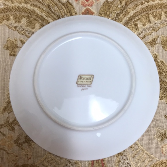 3 Cascade Pine Dessert Plates - I found them! - Picture 3 of 5